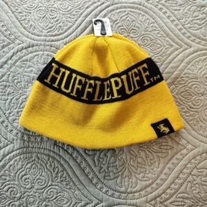 2/$30 NWT‎ Hufflepuff Beanie Cap Harry Potter OS Unisex